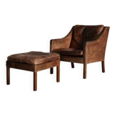 Chaise de salon en cuir danoise moderne vintage des années 50 et repose-pieds modèle 2207
