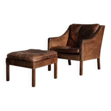 Vintage Mid-Century Danish Modern Lounge Leather Chair & Ottoman Model 2207