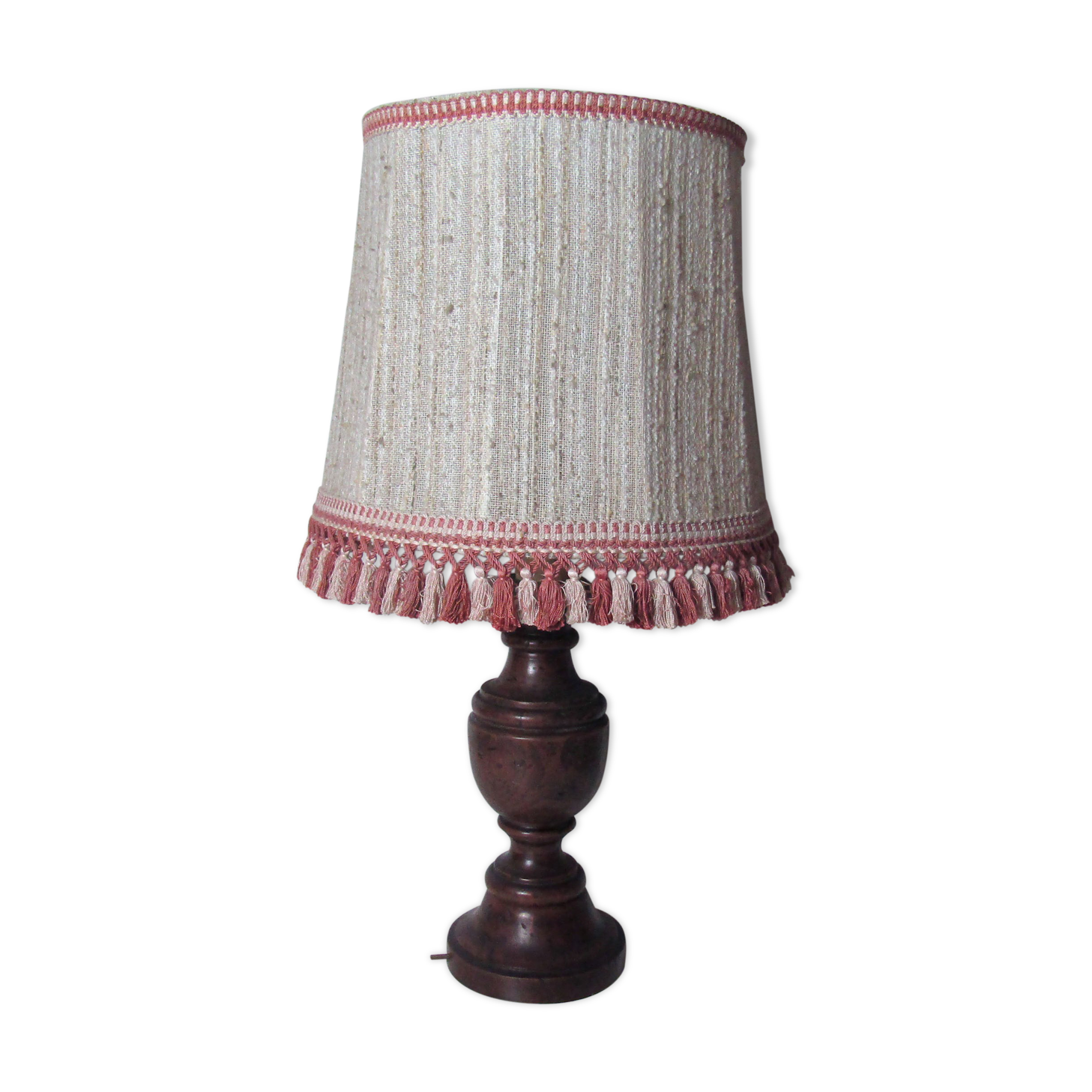 Wood lamp turned offal during pompoms