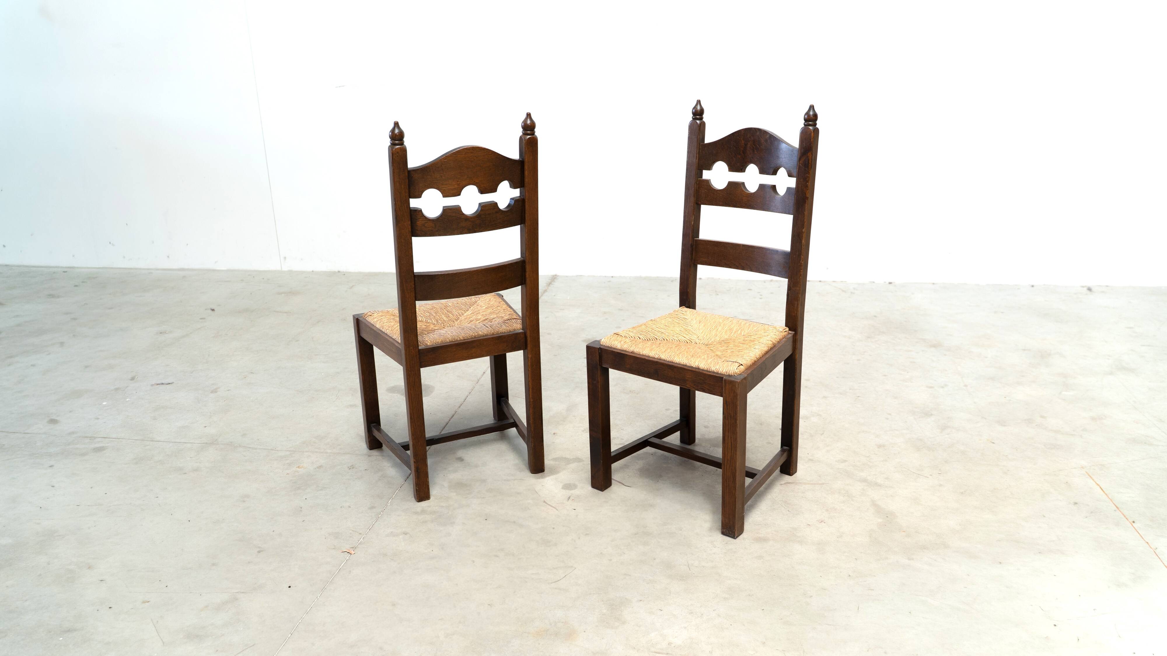Ensemble de six chaises de salle à manger françaises