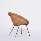 Ensemble de chaises en rotin italien du milieu du siècle avec table d'appoint et porte-revues