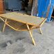 Table en rotin vintage