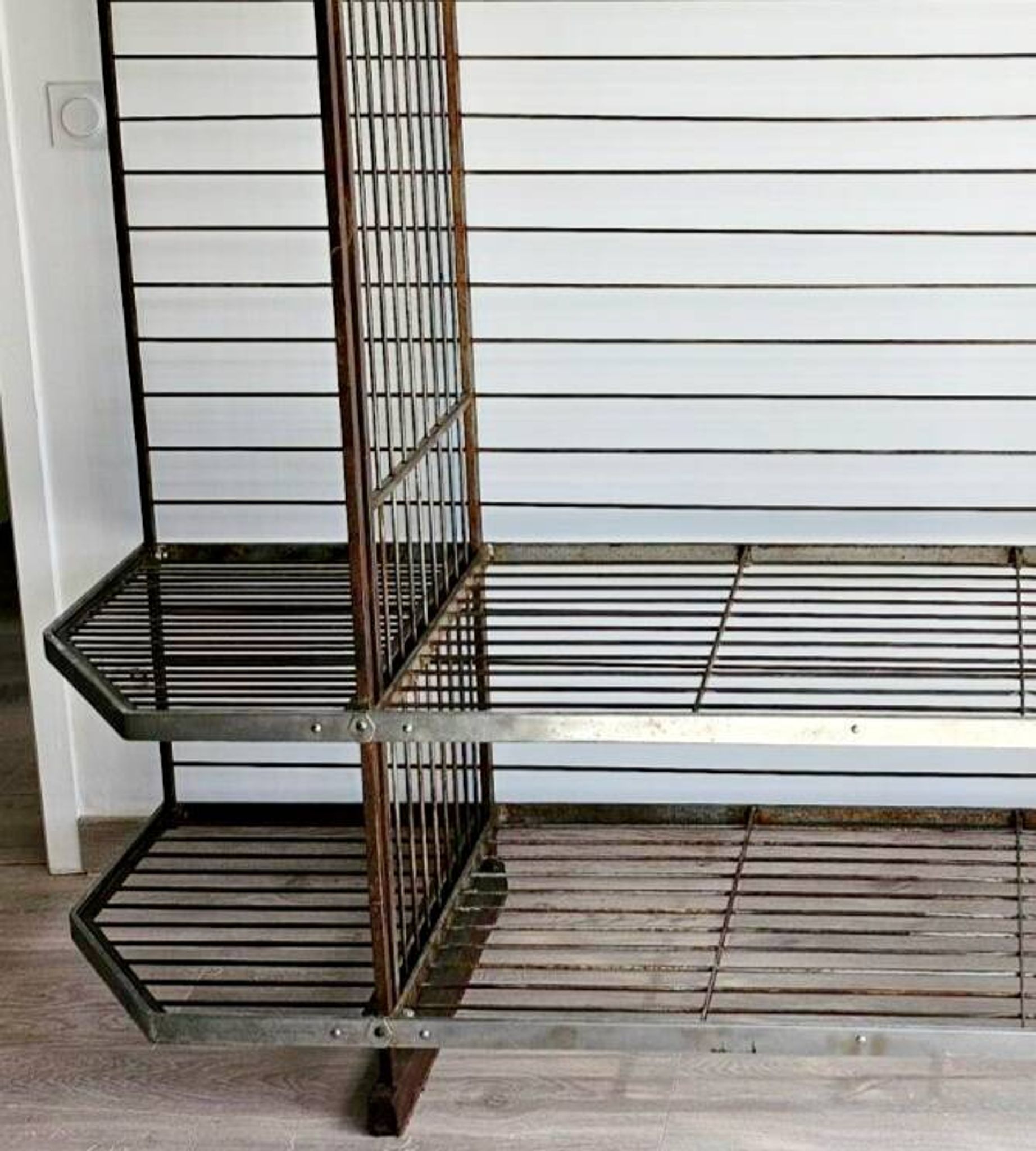 Grande étagère de boulangerie design industriel
