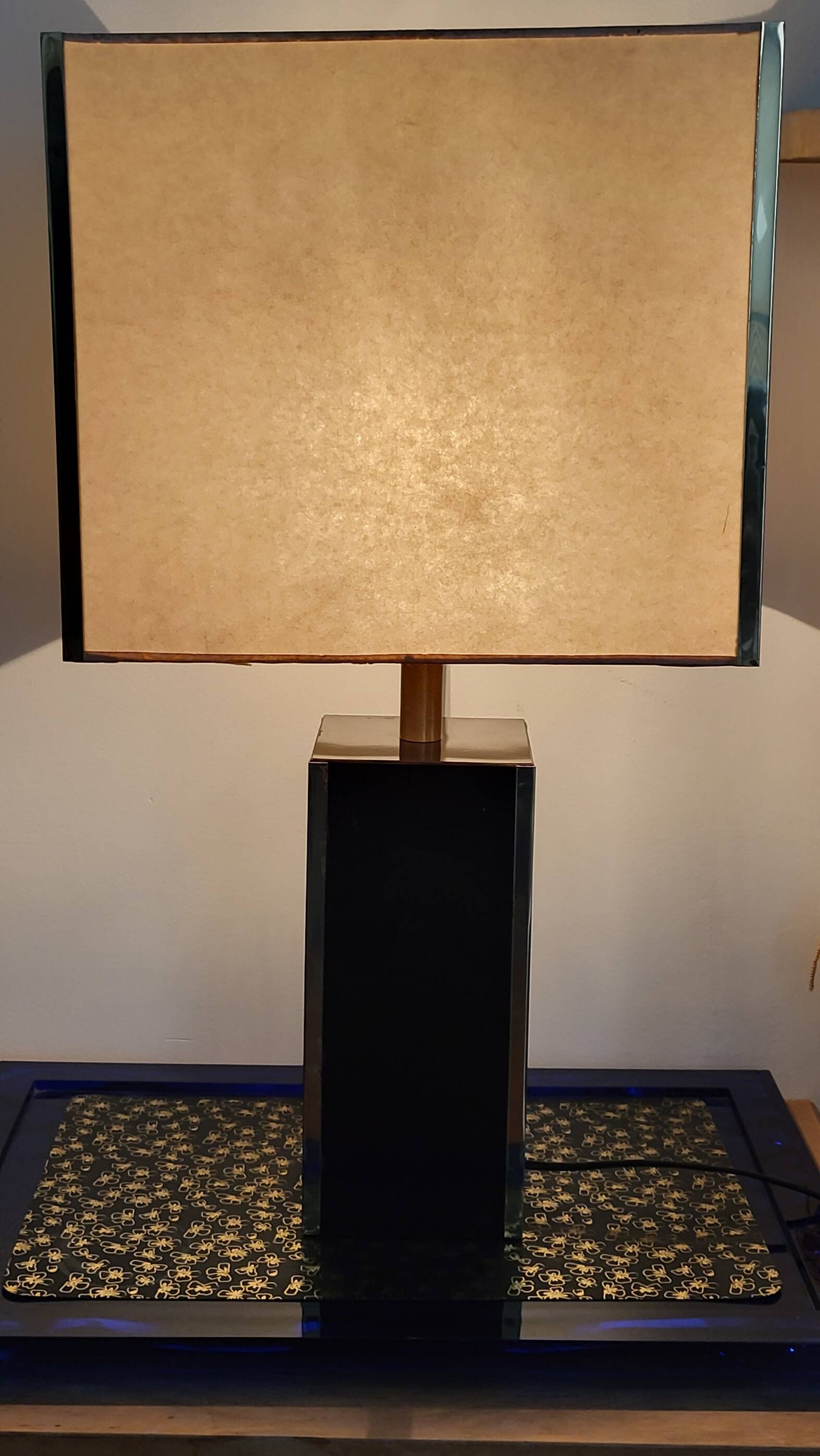 Executive table lamp, black and gold, Italian design 1970