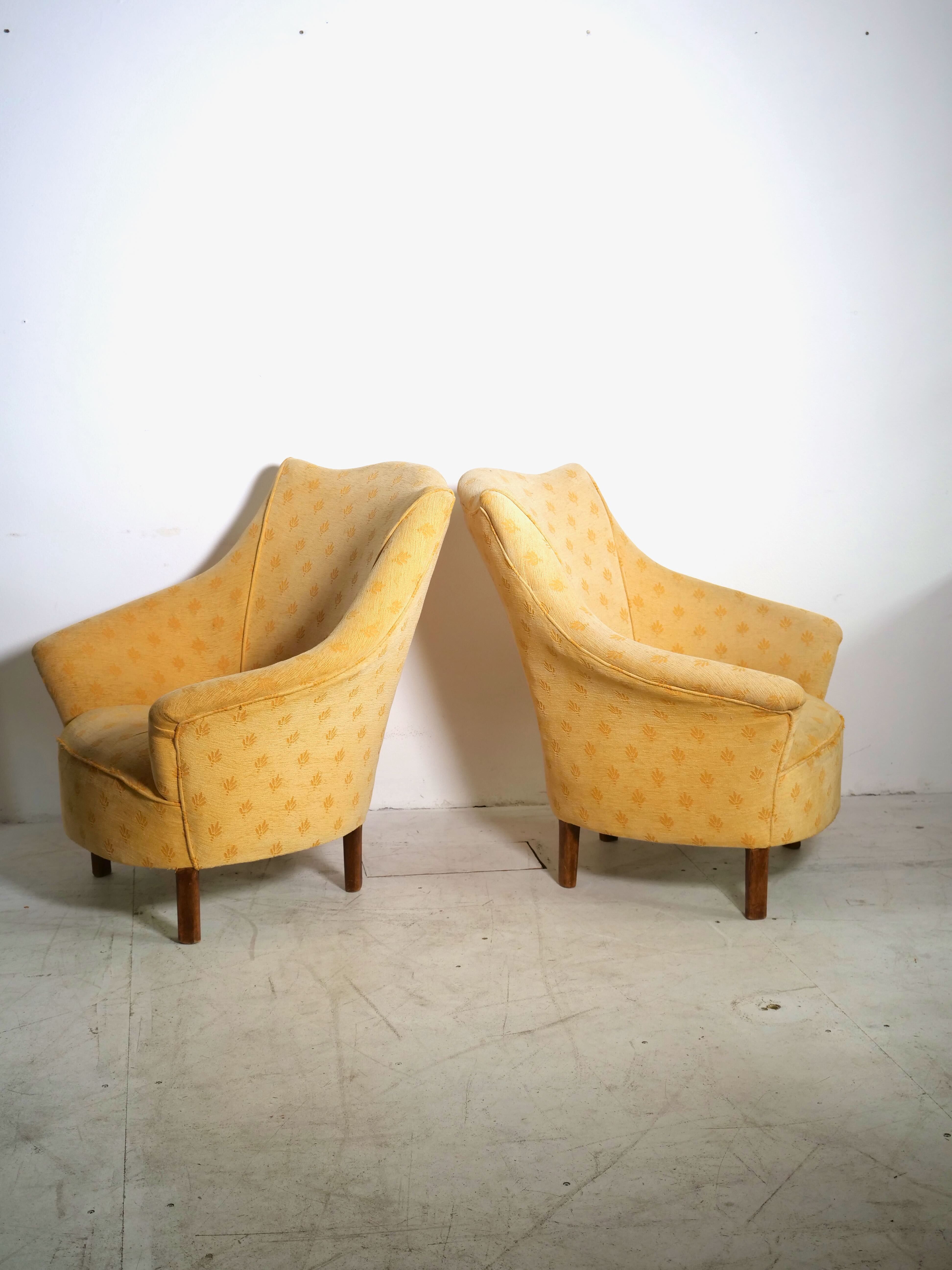 Pair of yellow vintage armchairs