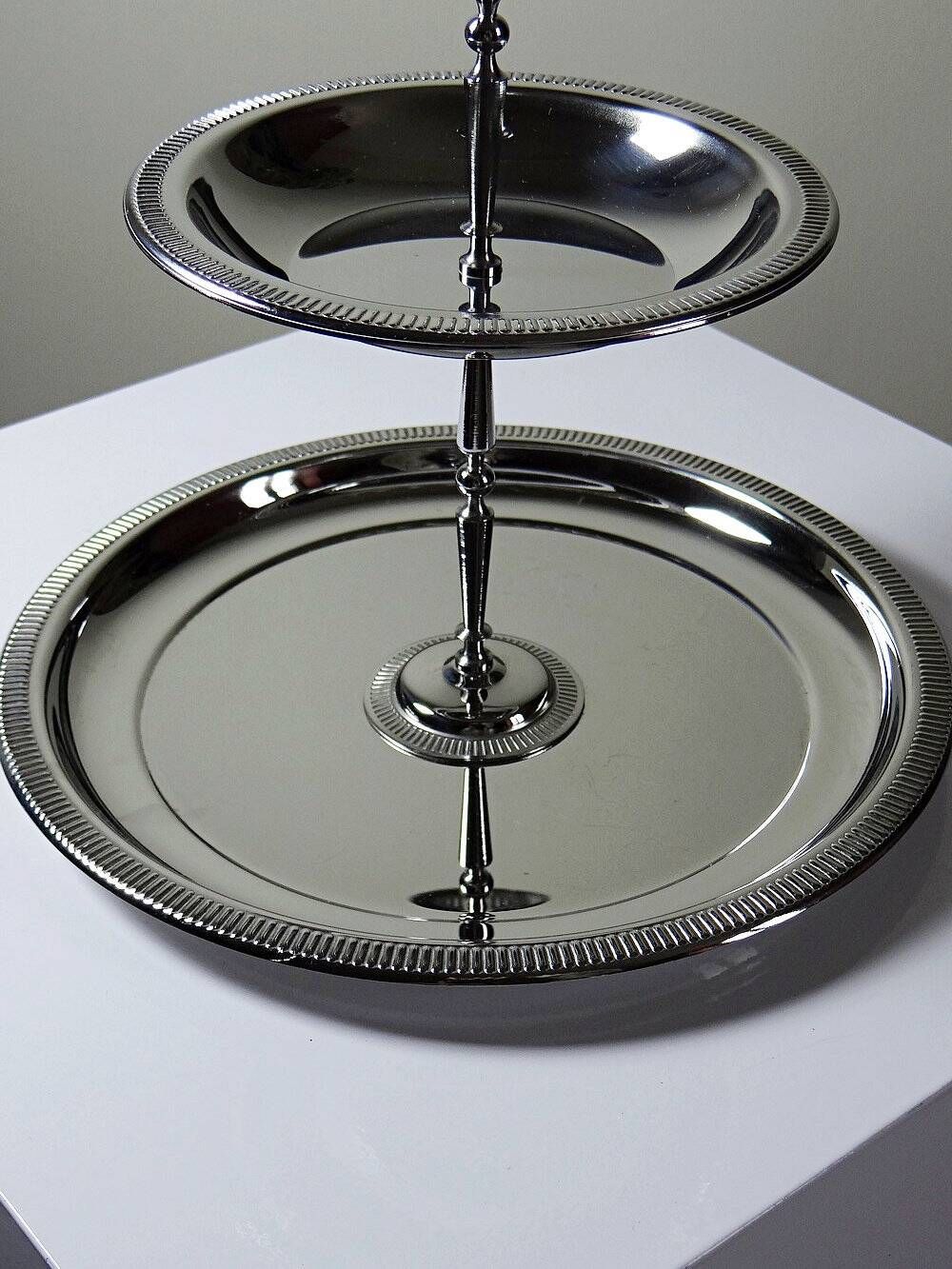 Silent servant display Jean Couzon Vintage stainless steel from the 60s-70s.