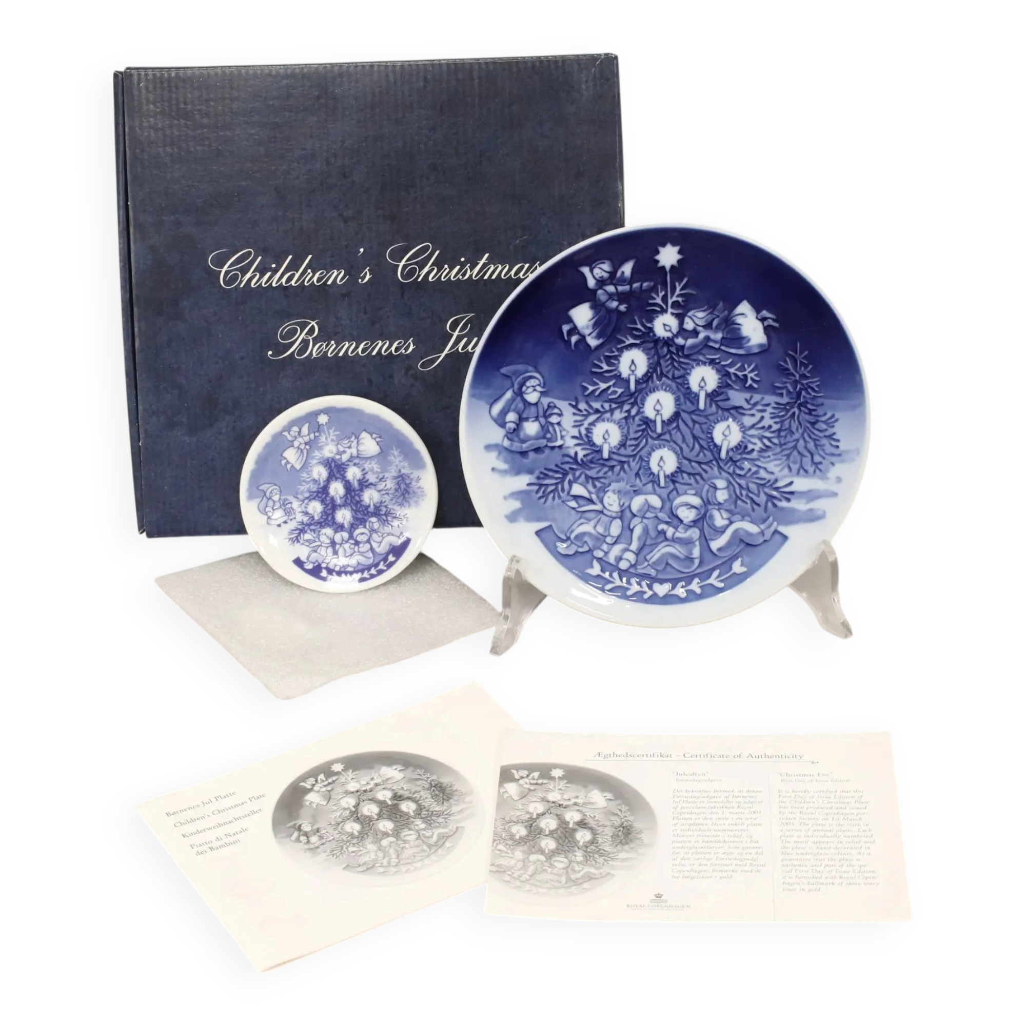 Royal Copenhagen Christmas plate for children in blue porcelain 2003