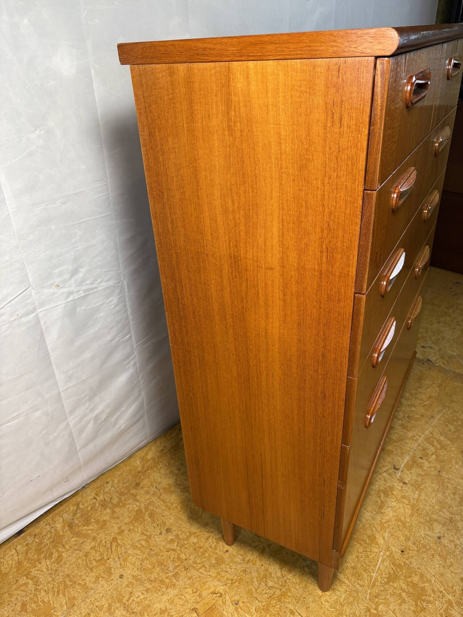 Commode large en teck rétro vintage des années 60 par GPlan danois.