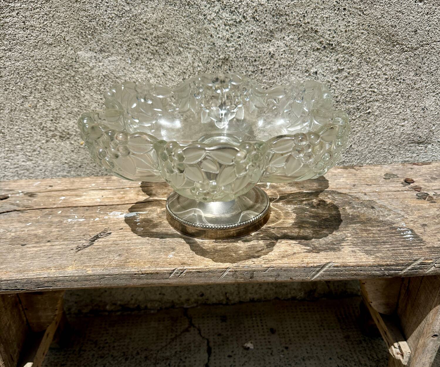 Vintage crystal and moulded glass fruit bowl, metal base.