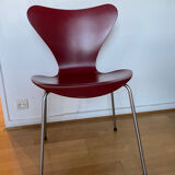 Series 7 chair by Arne Jacobsen for Fritz Hansen