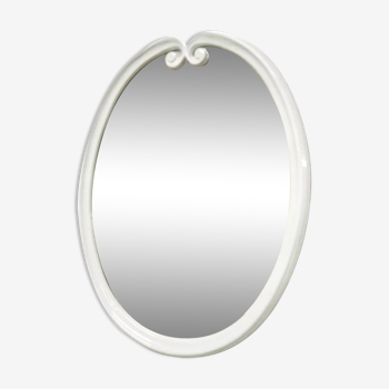 Oval mirror in white cast iron