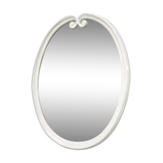 Oval mirror in white cast iron