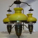 Grand lustre 3 feux en verre, opaline et laiton