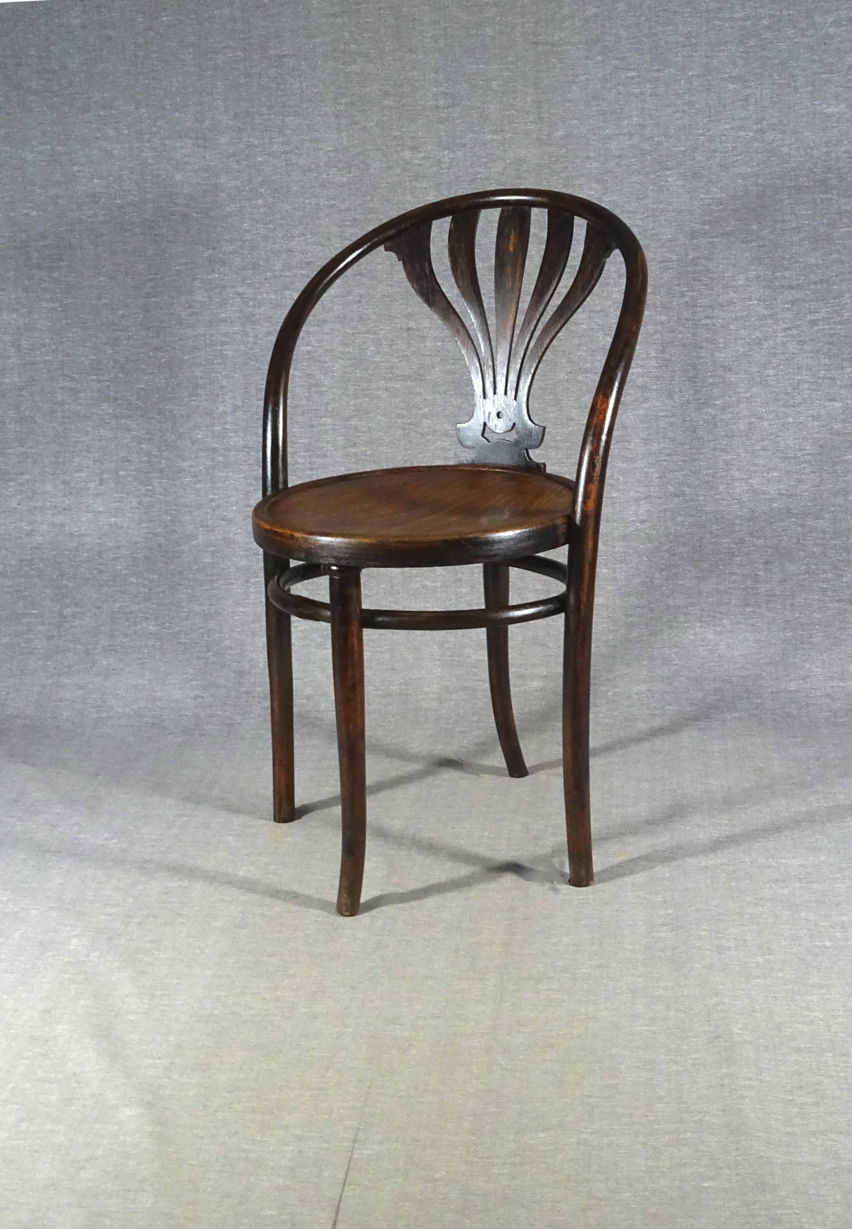 Chaise Thonet N°1029 bistrot à palmette, 1920