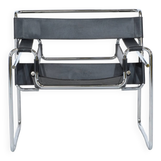 Wassily armchair by Marcel Breuer for Knoll International - 1990s