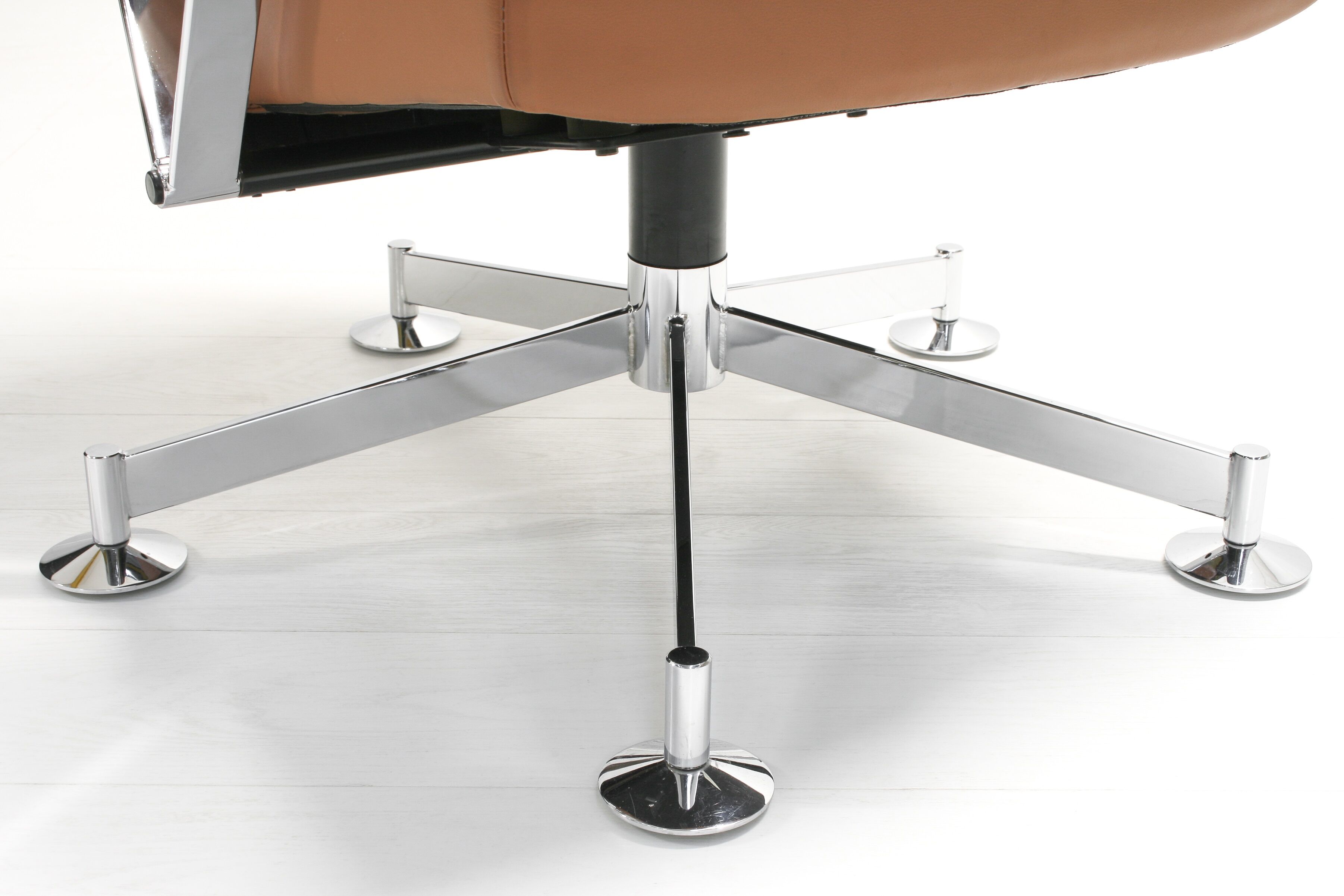 Swivel Re.Lounge Armchairs by Burkhard Vogtherr for König & Neurath