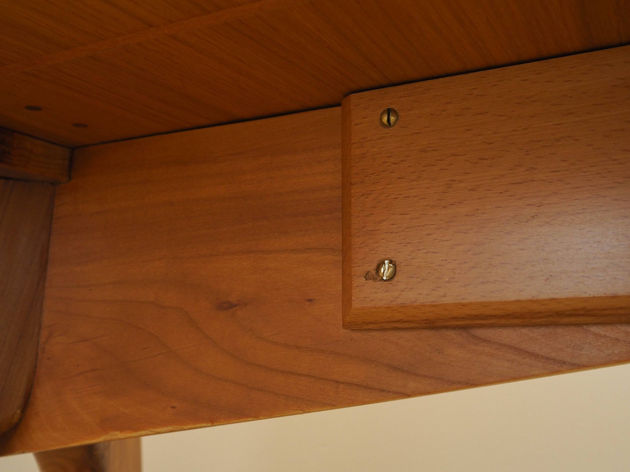 Oak desk, Italian design, 1970s, manufactured in Italy