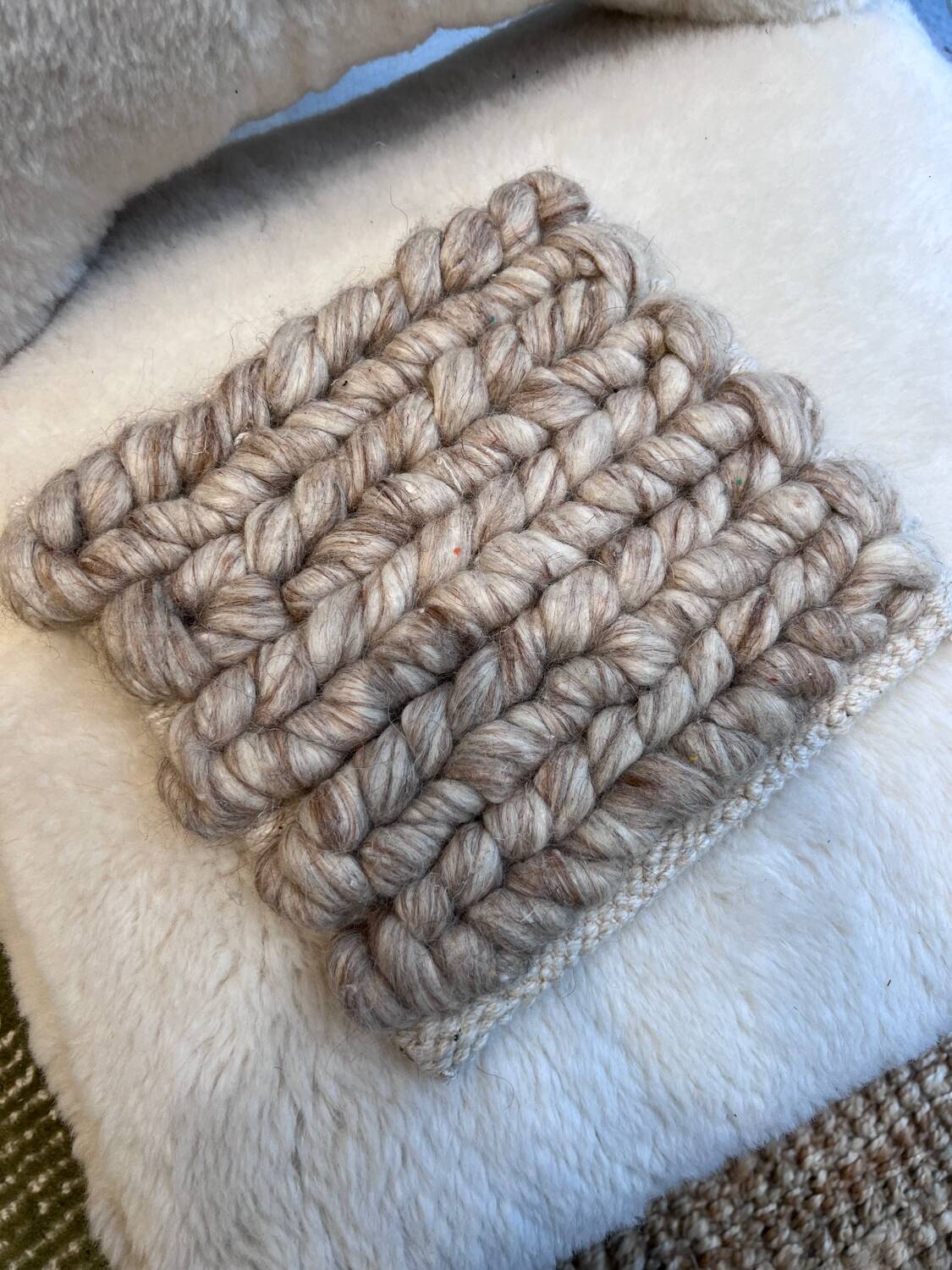 Handmade carpet Linie Design Comfort