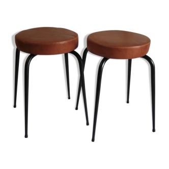 Duo of stools metal and skai