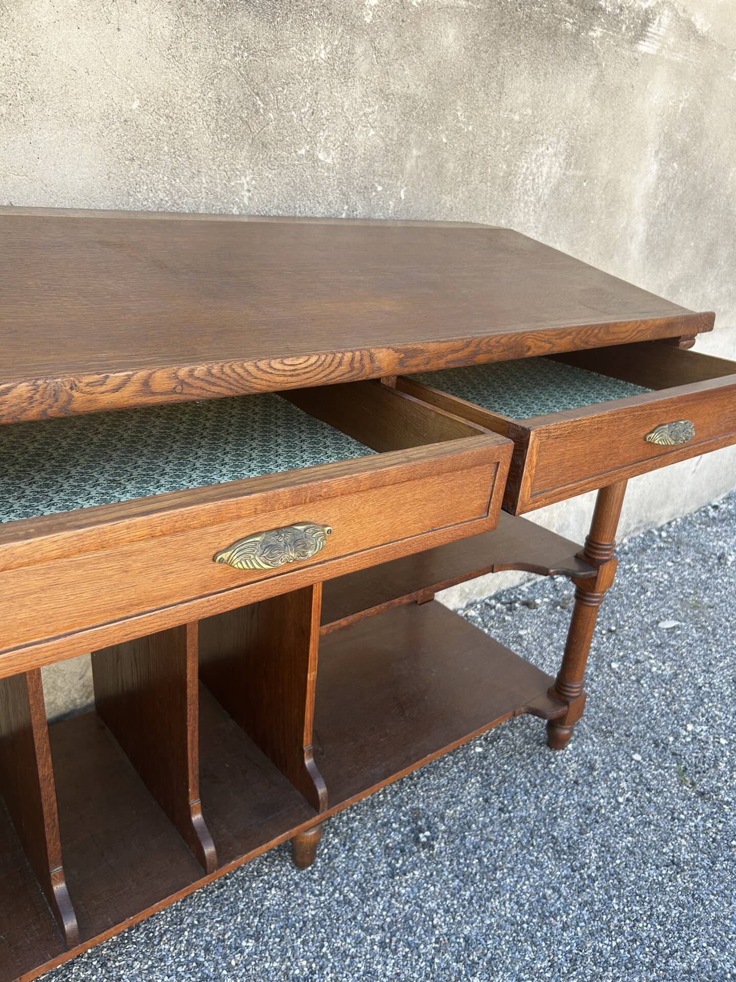 Ancien meuble de classement de banque en chêne – Mobilier de métier