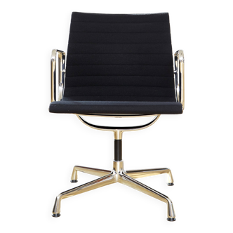Charles & Ray Eames Aluminium Group  Chair EA 108 for Vitra