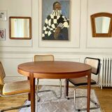 Round extendable rosewood table from the 70s