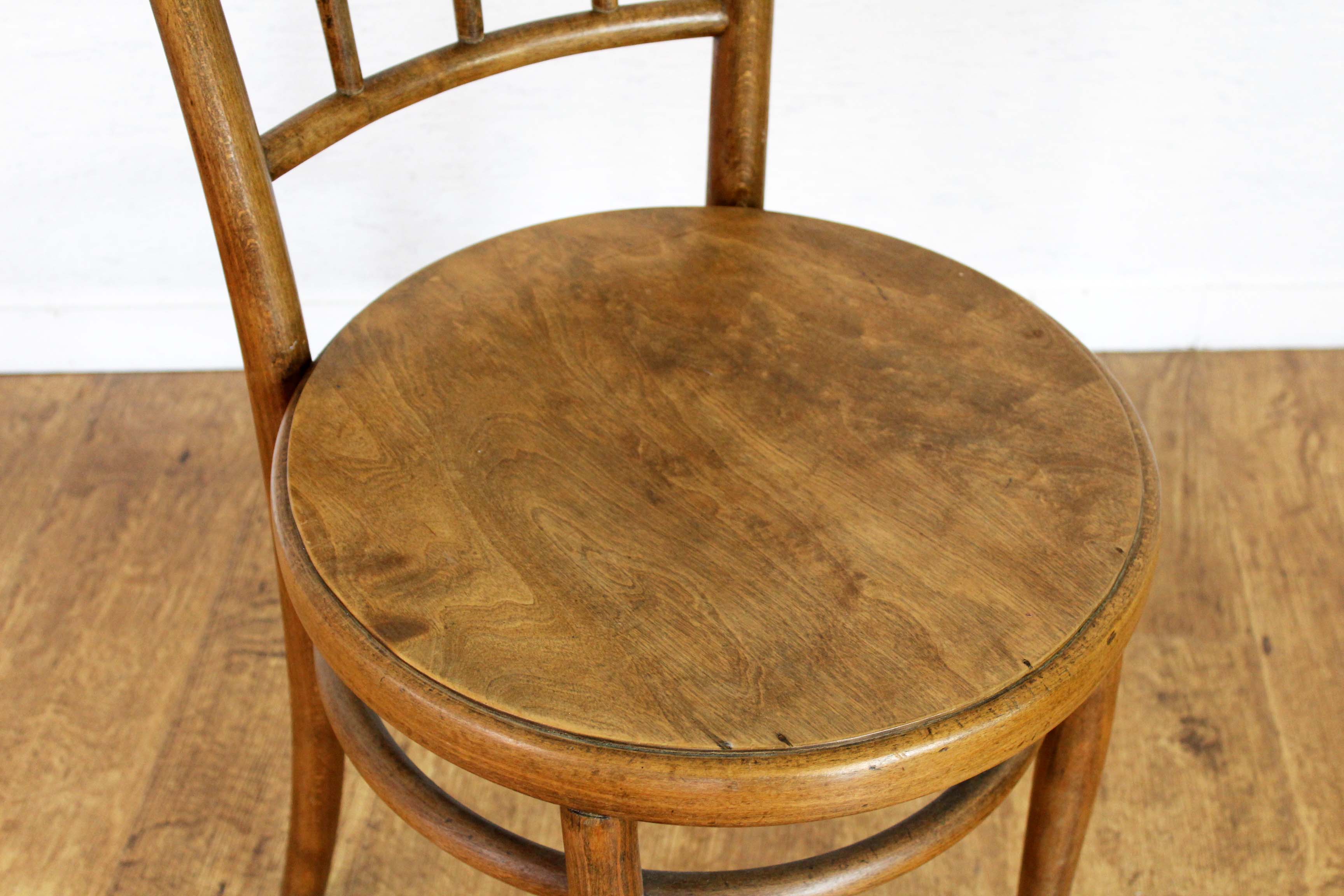 Belle chaise de bistrot fFschel