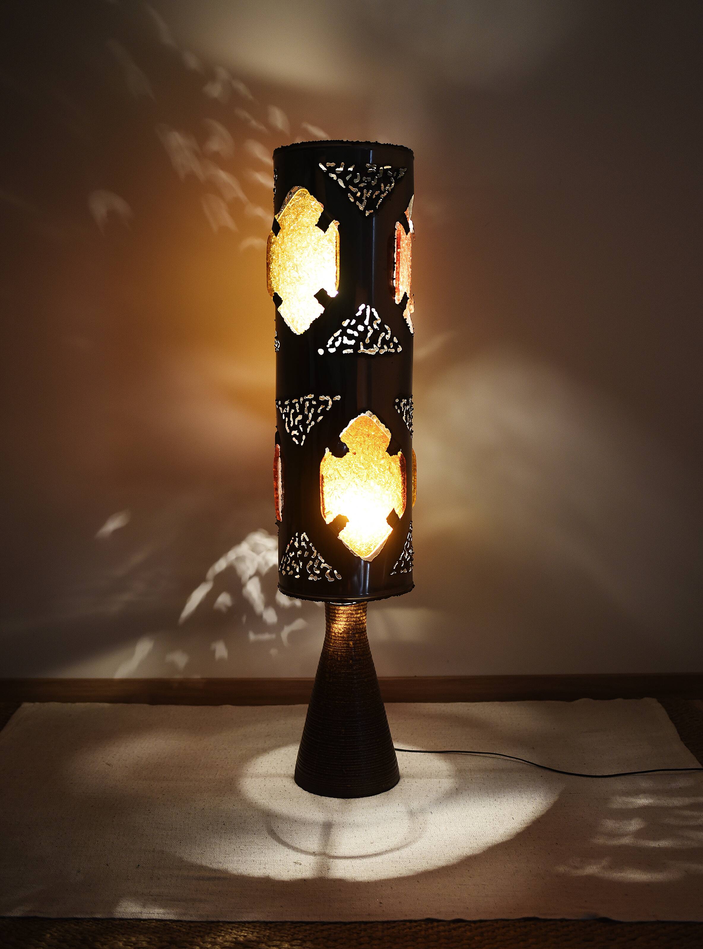 Brutalist ceramic lamp from Accolay