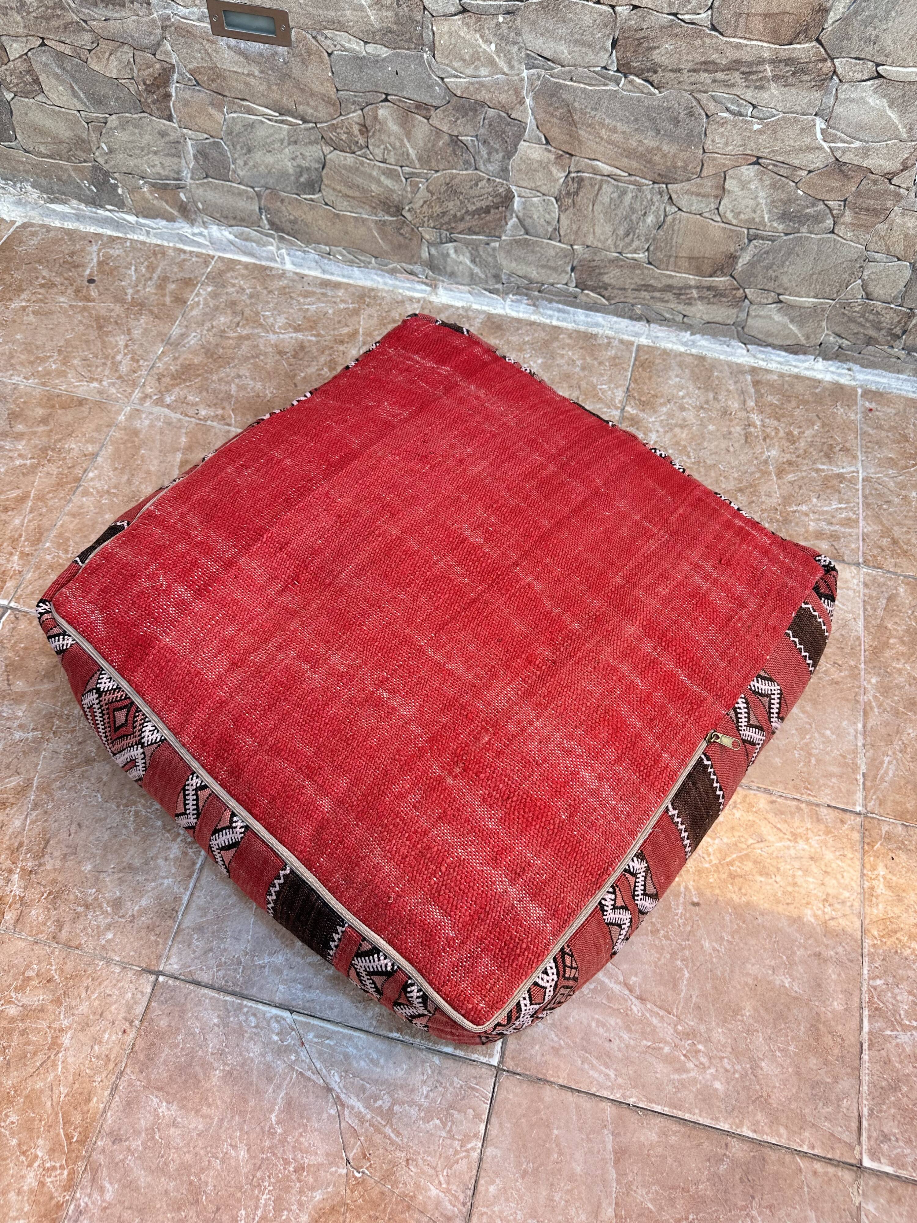 Pouf Kilim berbère fait main, coussin de sol