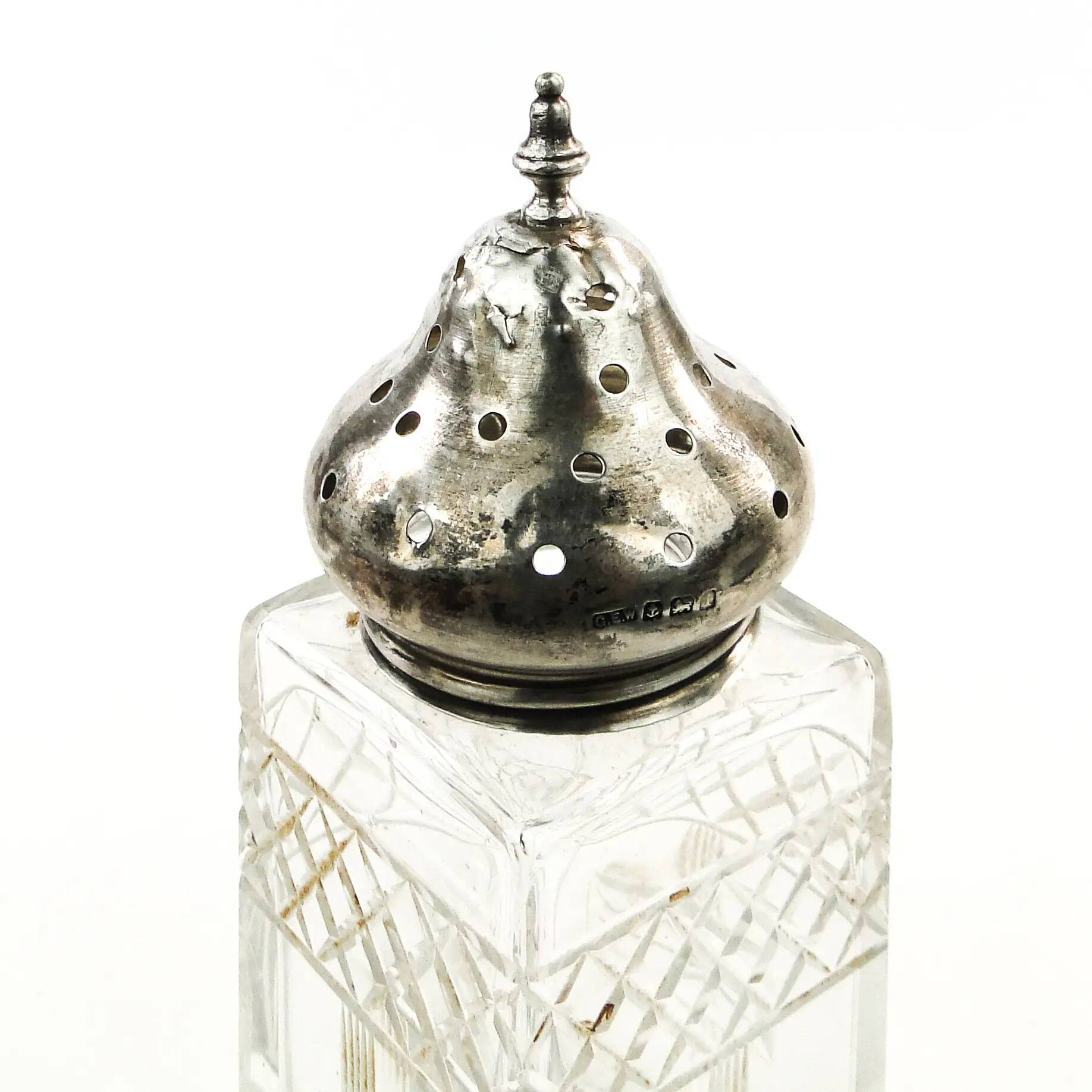 Art Deco sugar bowl, crystal, silver, United Kingdom, early 20th century
