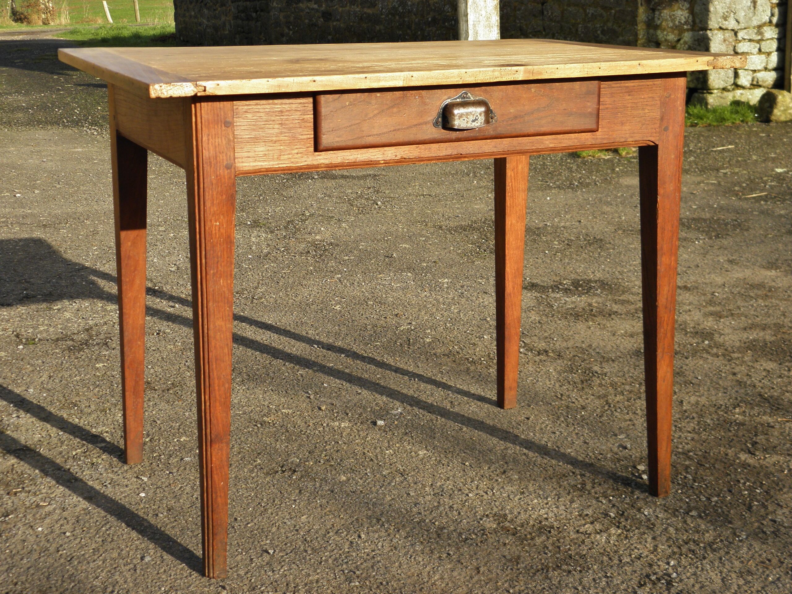 Ash drawer table 95 x 62 cm