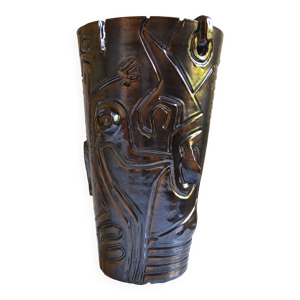 Vase sculpture issu des