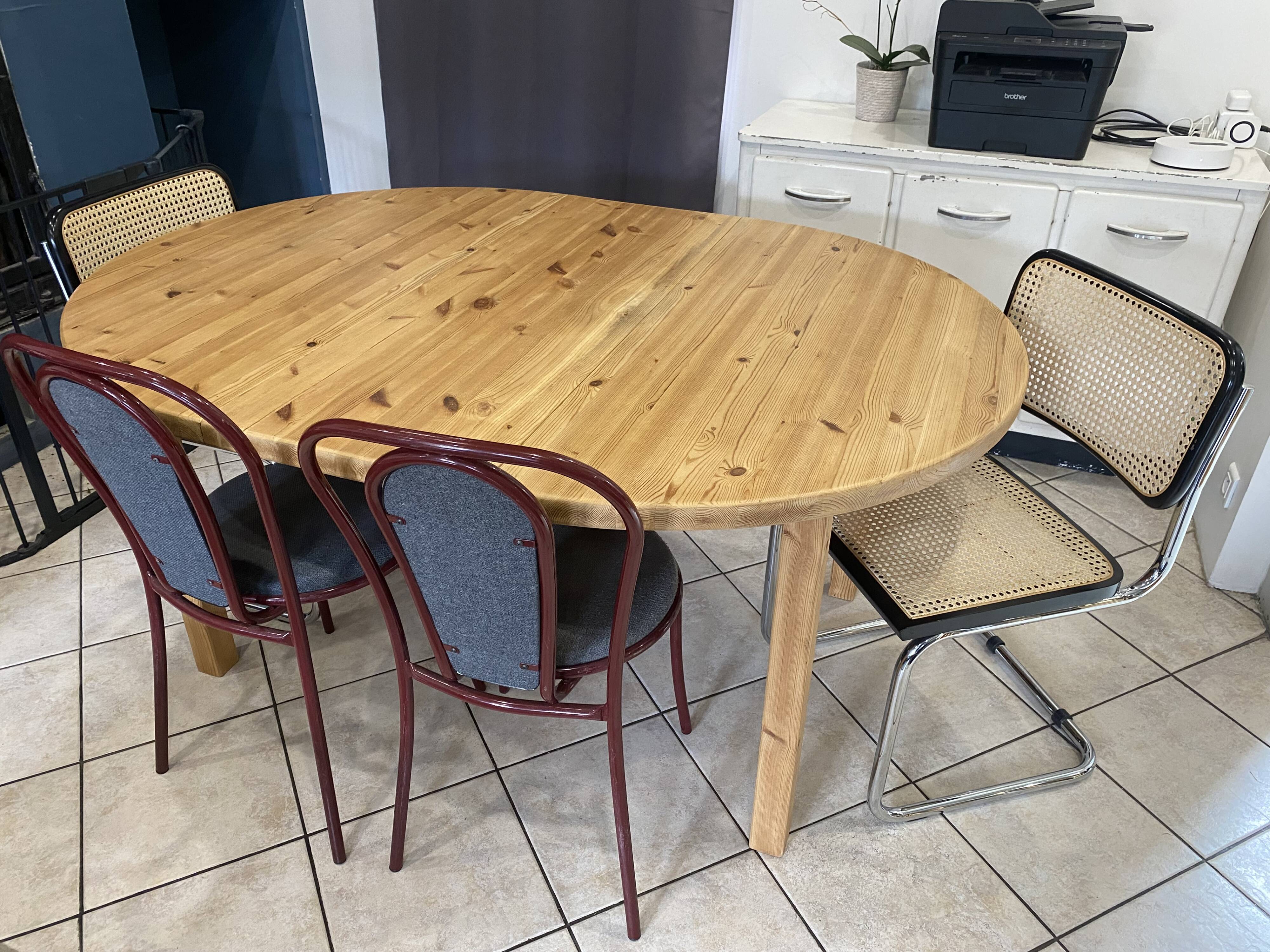 Round table 117cm extendable with a solid pine extension, vintage from the 1970s.