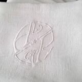 6 serviettes de table en coton damassé blanc monogrammées AP