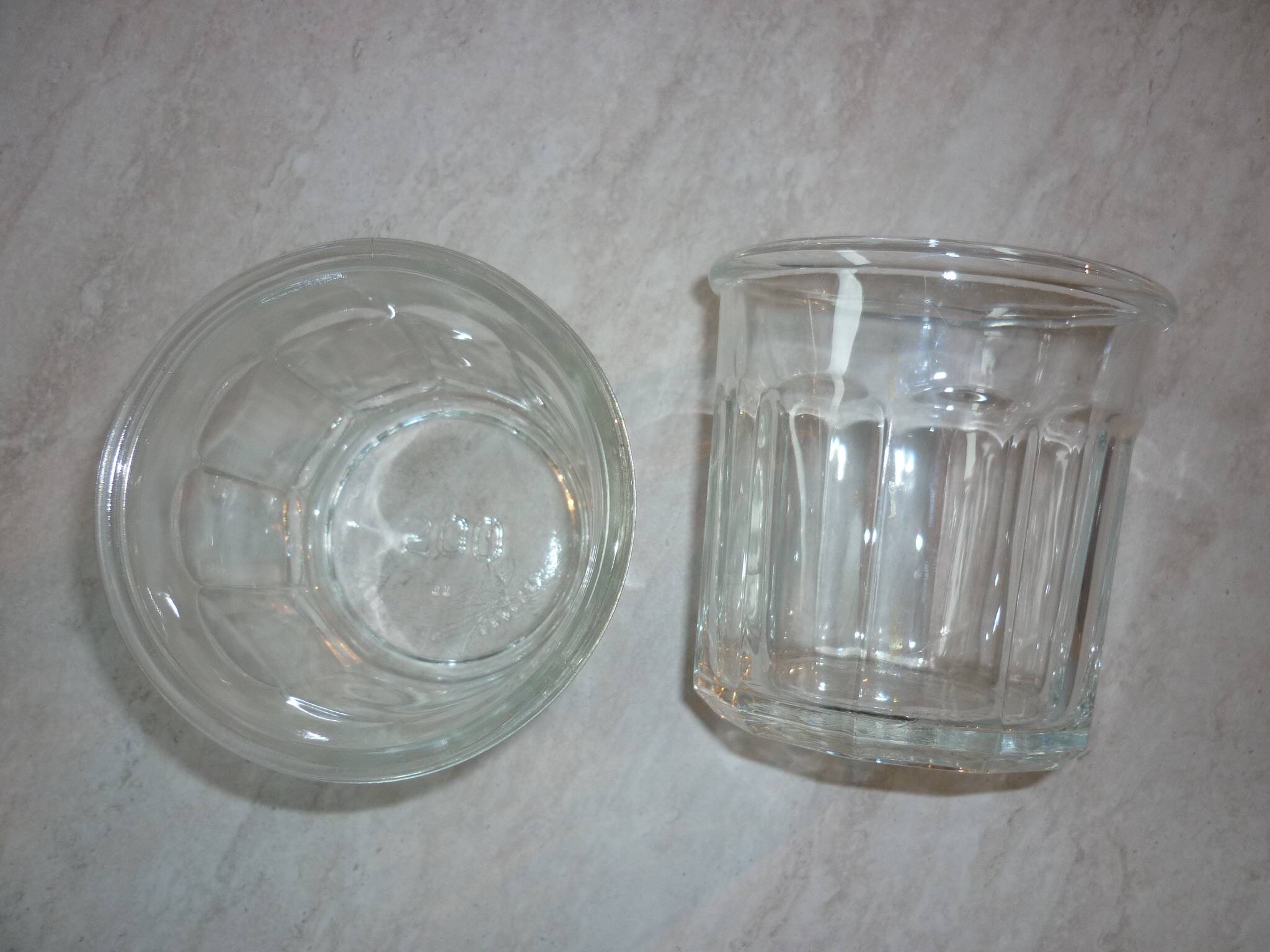 Pair of 2 old jam pots 500 ml