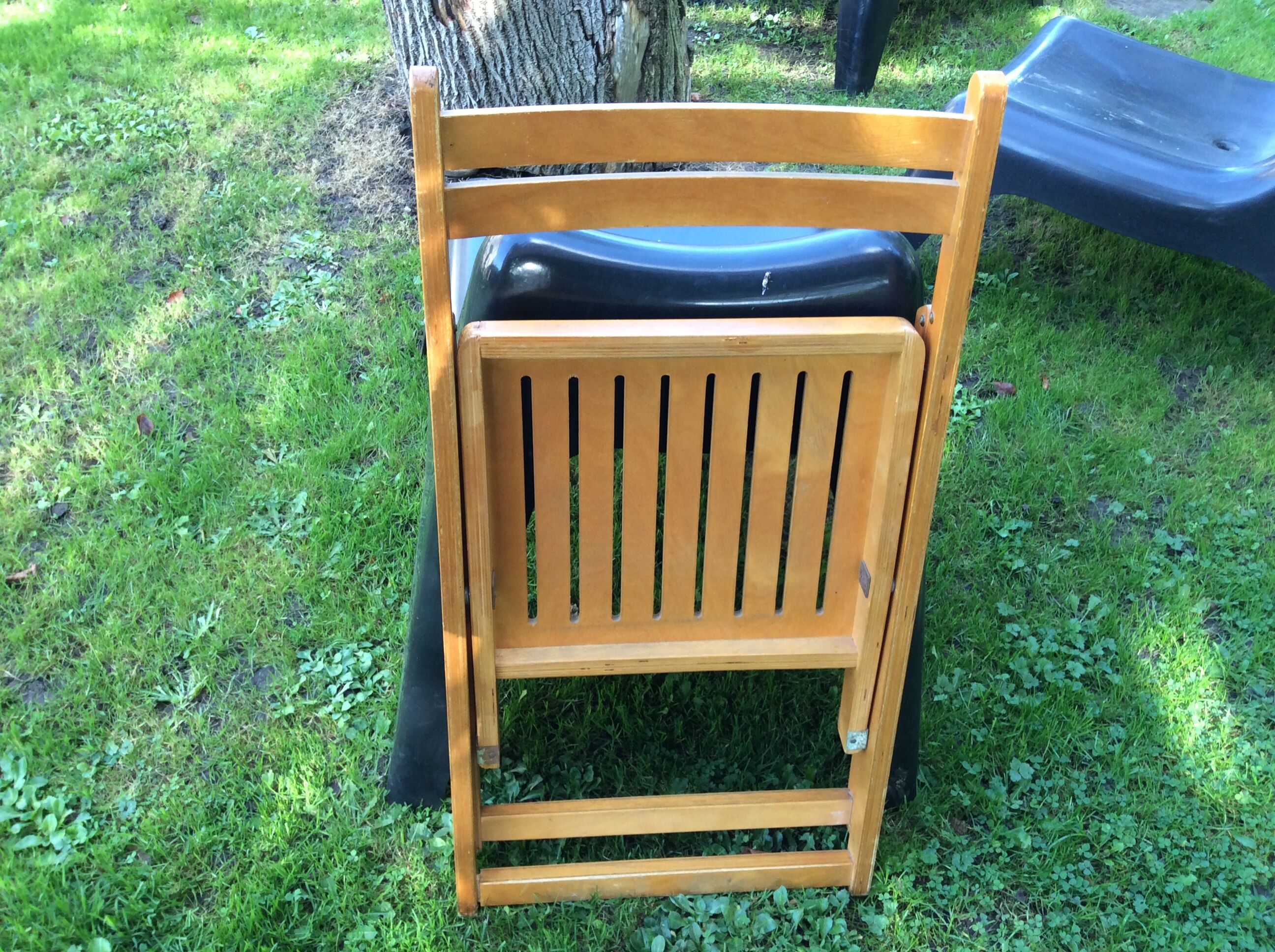 Series of 3 folding chairs