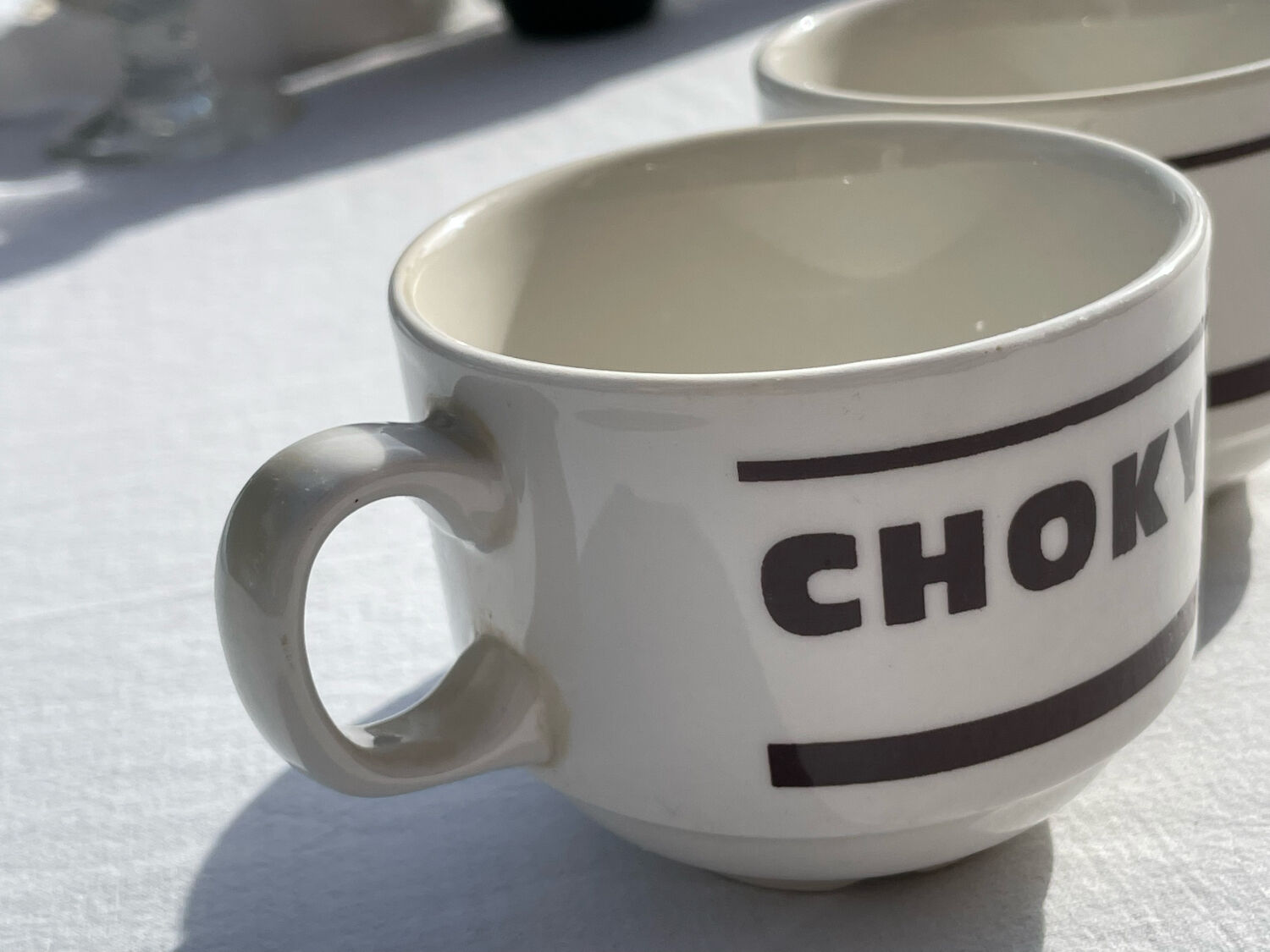 2 tasses à chocolat