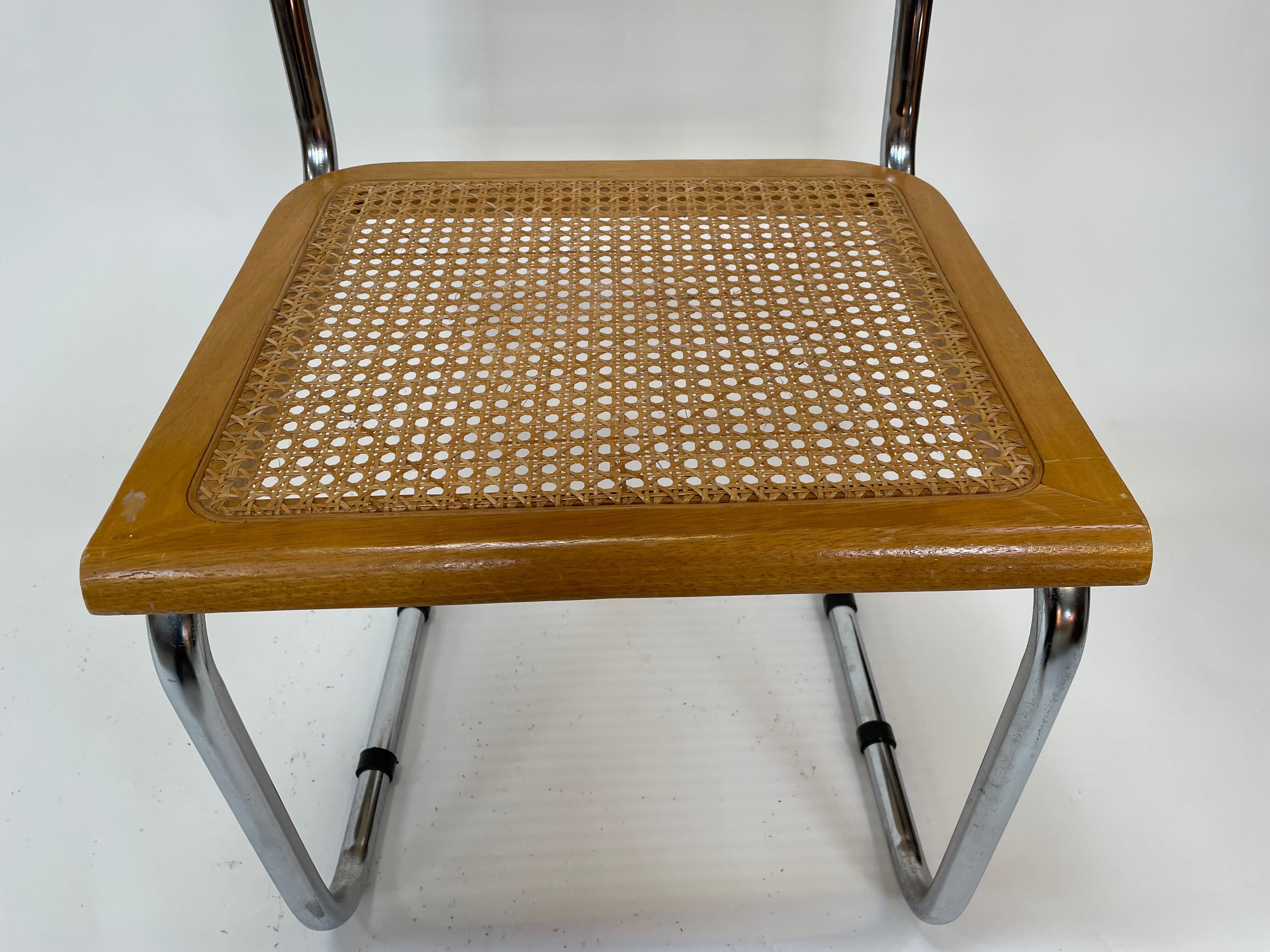 Cesca design chair b32 model