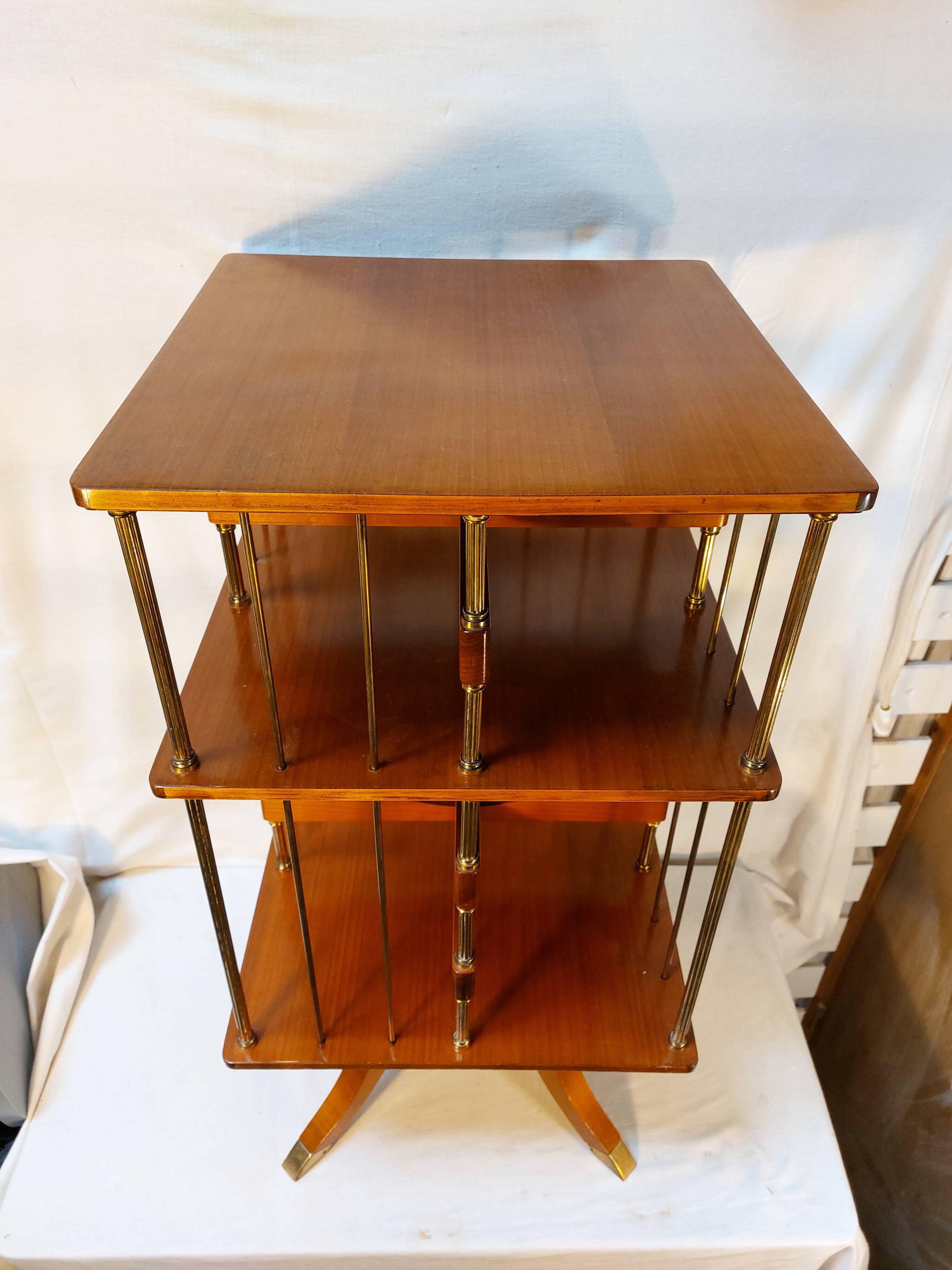 Rotating library on a four-legged stand - Vintage 56/60
