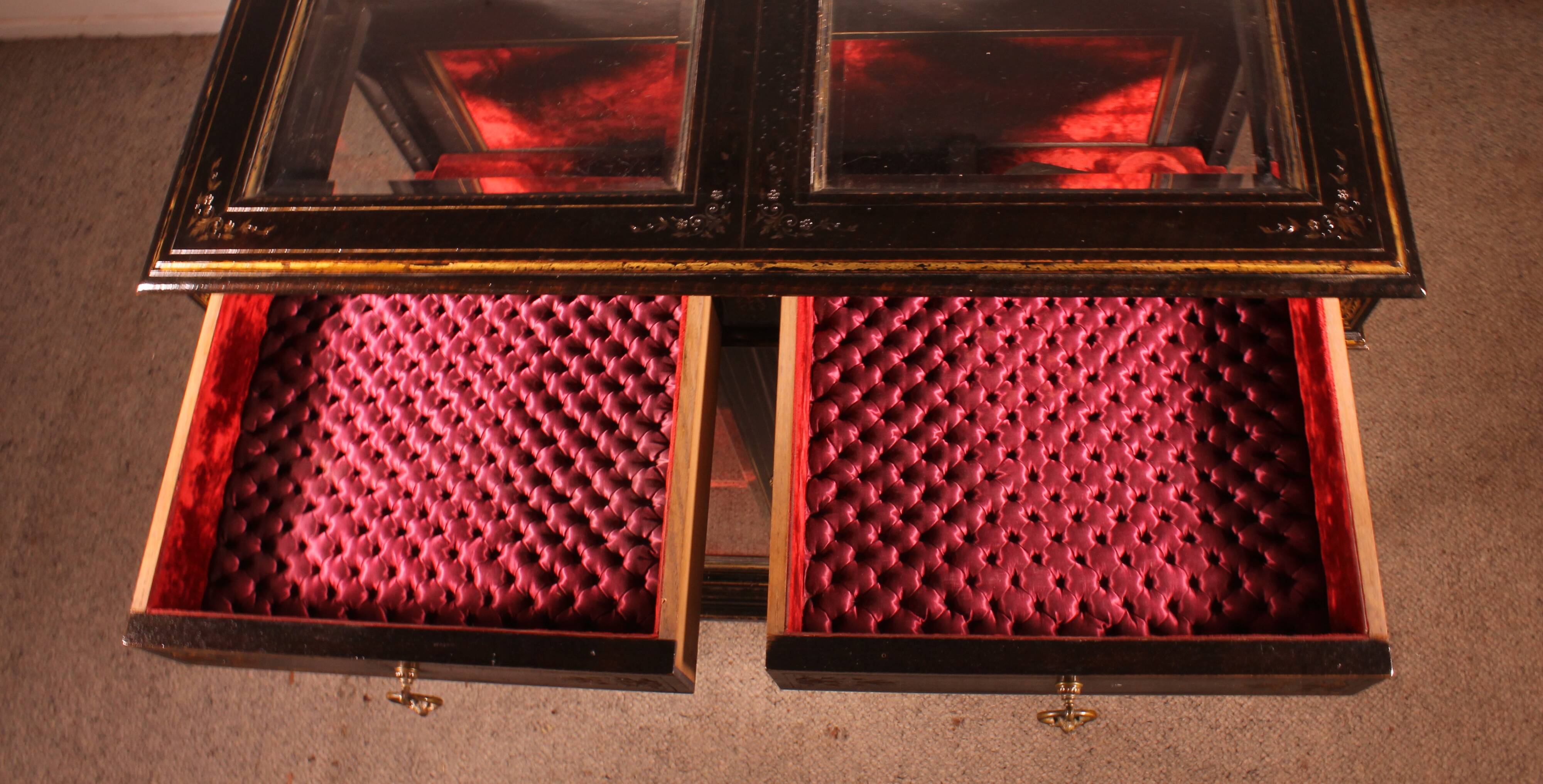 Napoleon III period collector's display cabinet