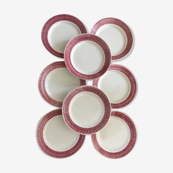 Huit assiettes plates stylr rétro