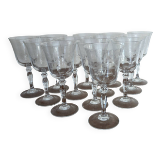 51 tulip wine glasses in engraved crystal