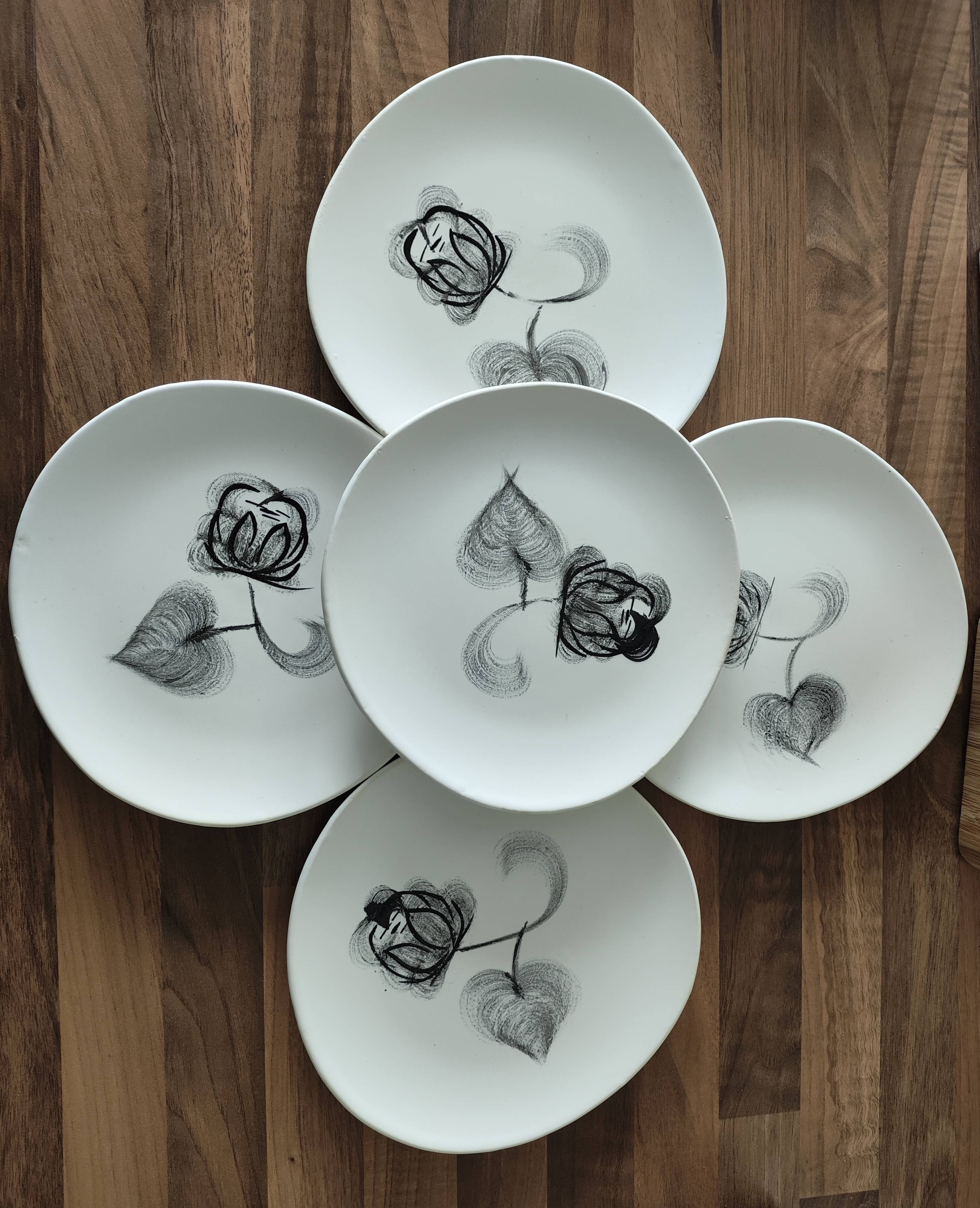 Set of 5 Niderviller Black Rose plates