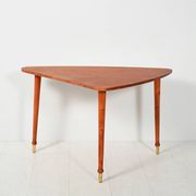 Table basse triangulaire scandinave des années soixante