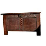 Ancient English chest / 17th century coffer