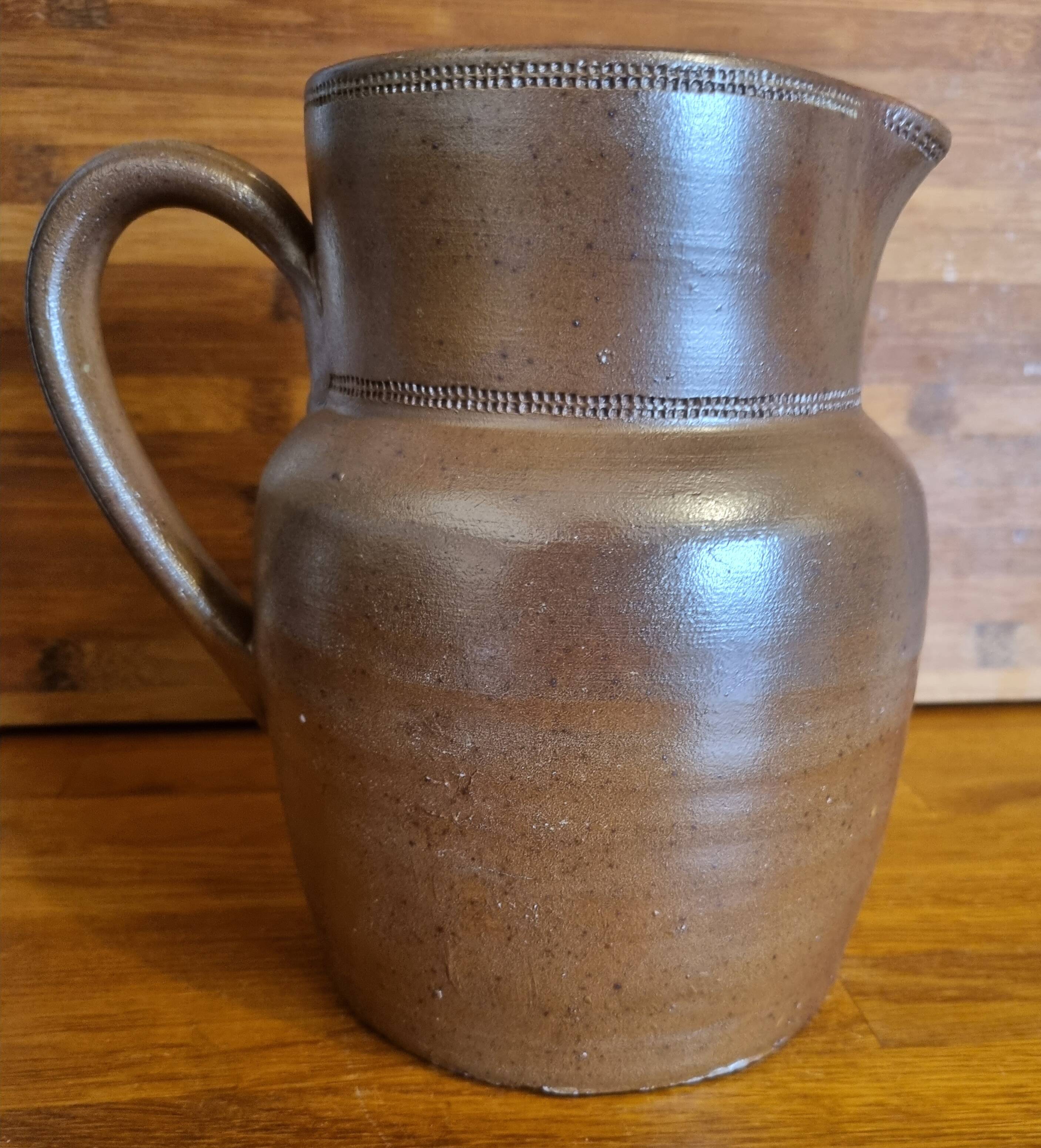 Large vintage brown stoneware pitcher 2L