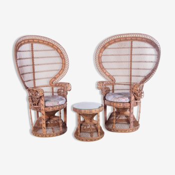 Ensemble de deux fauteuils Emmanuelle Peacock avec table d’appoint