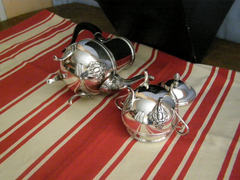Ercuis goldsmithing, silver coffee and sugar set