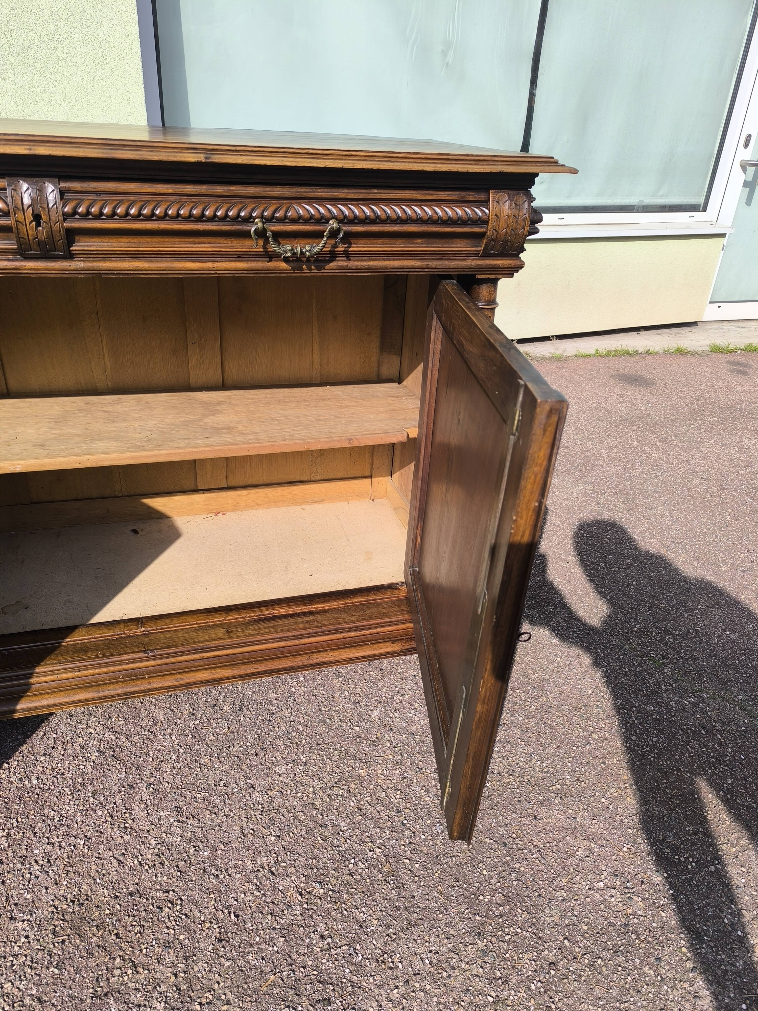 Buffet base Henri II