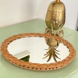 Vintage mirror in round rattan